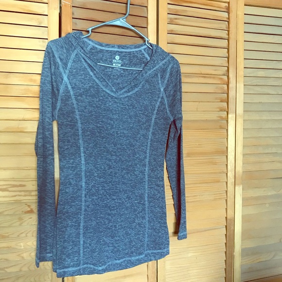 Old Navy Sweaters - Old Navy light pull over Old Navy Sweaters - Old Navy light pull over